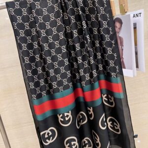 gucci stole